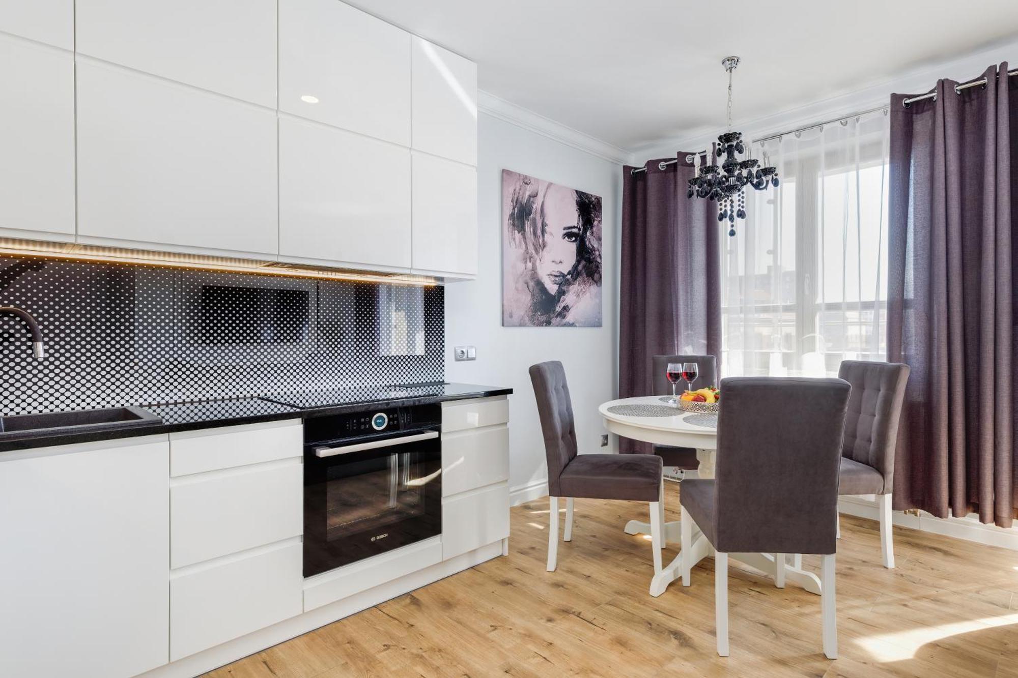 Wyspa Uznam - Rondo Rozy Wiatrow Apartment